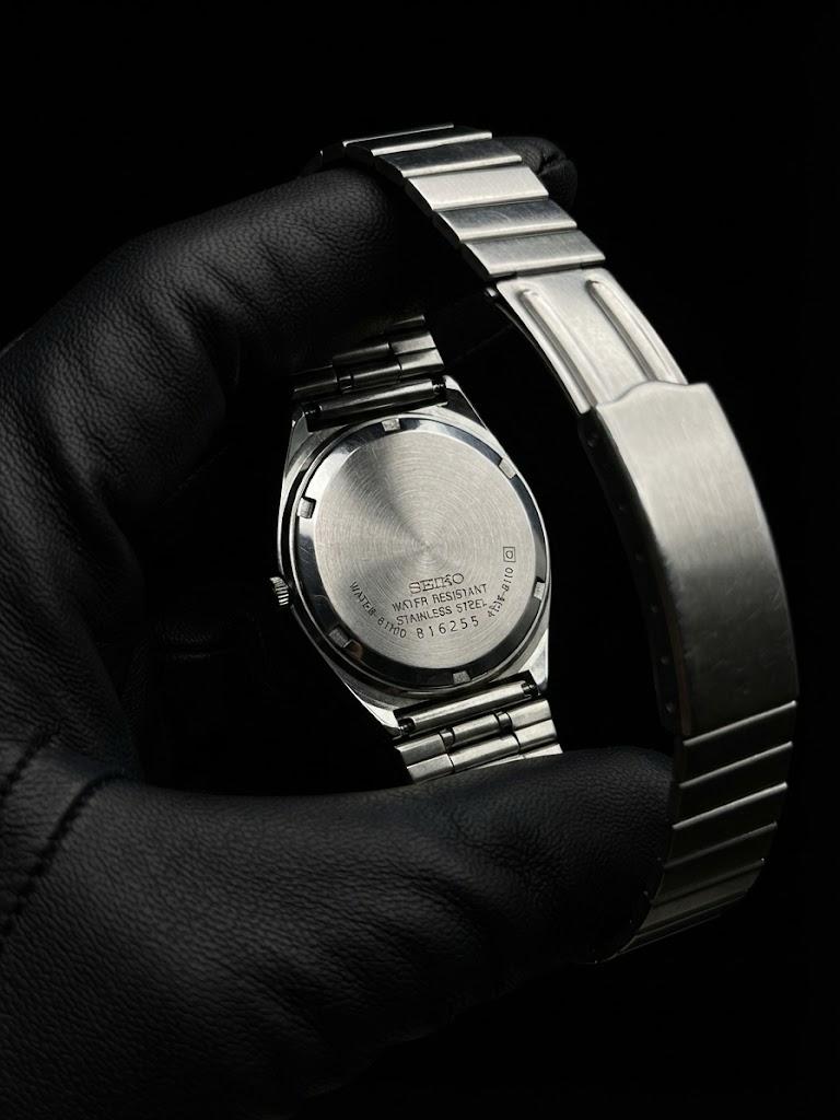 Seiko Quartz Dokulu Gümüş Kadran Çelik Saat