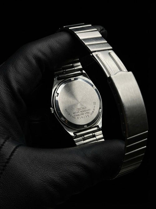 Seiko Quartz Dokulu Gümüş Kadran Çelik Saat