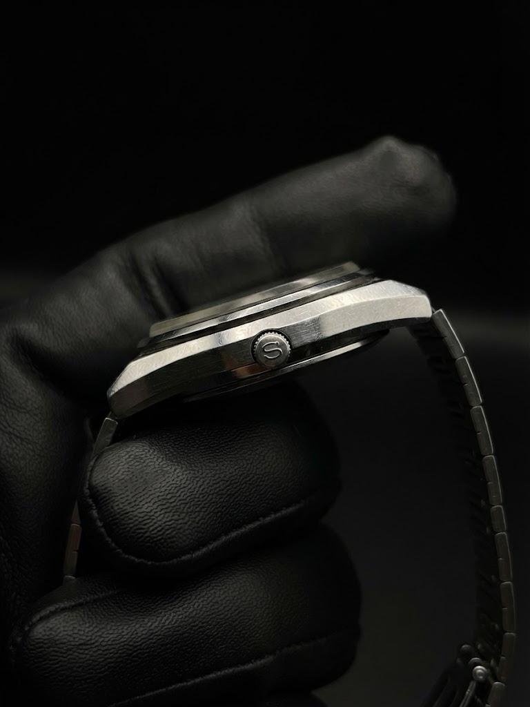 Seiko Quartz Dokulu Gümüş Kadran Çelik Saat